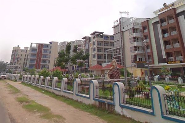 New Digha Hotel with swimming pool for sale 42 room
