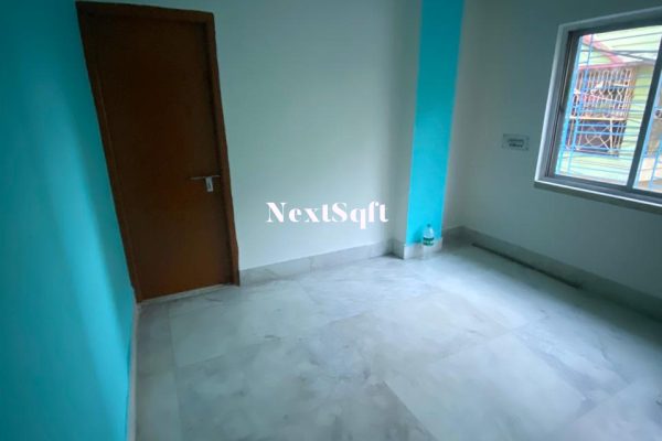 Chinarpark nearby ready to move 2bhk flat sale at 20 Lakh only