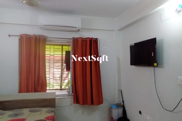 Full Furnisheid 1Bhk Flat Sale near Kolkata Airport vip road chinarpark flyover